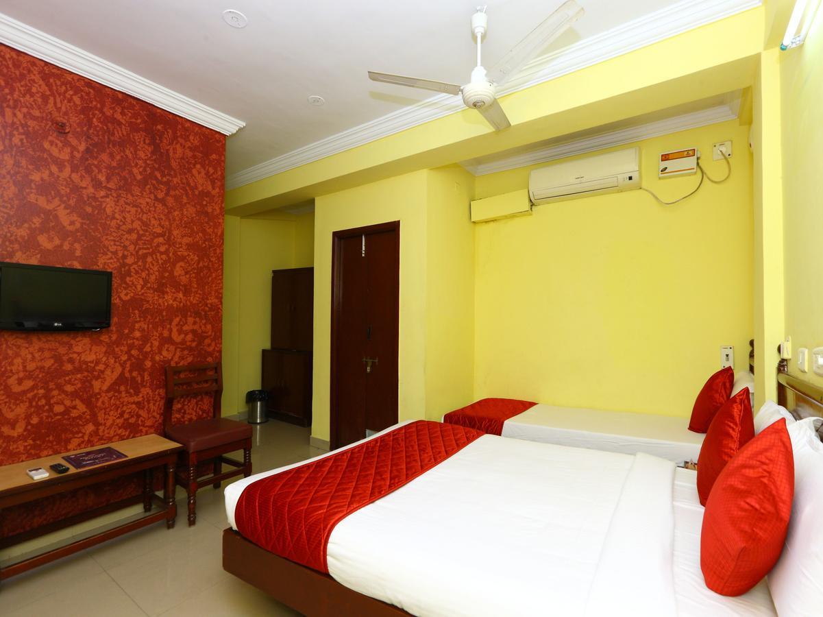 Oyo 9343 Jp Residency Hotell Pondicherry Exteriör bild