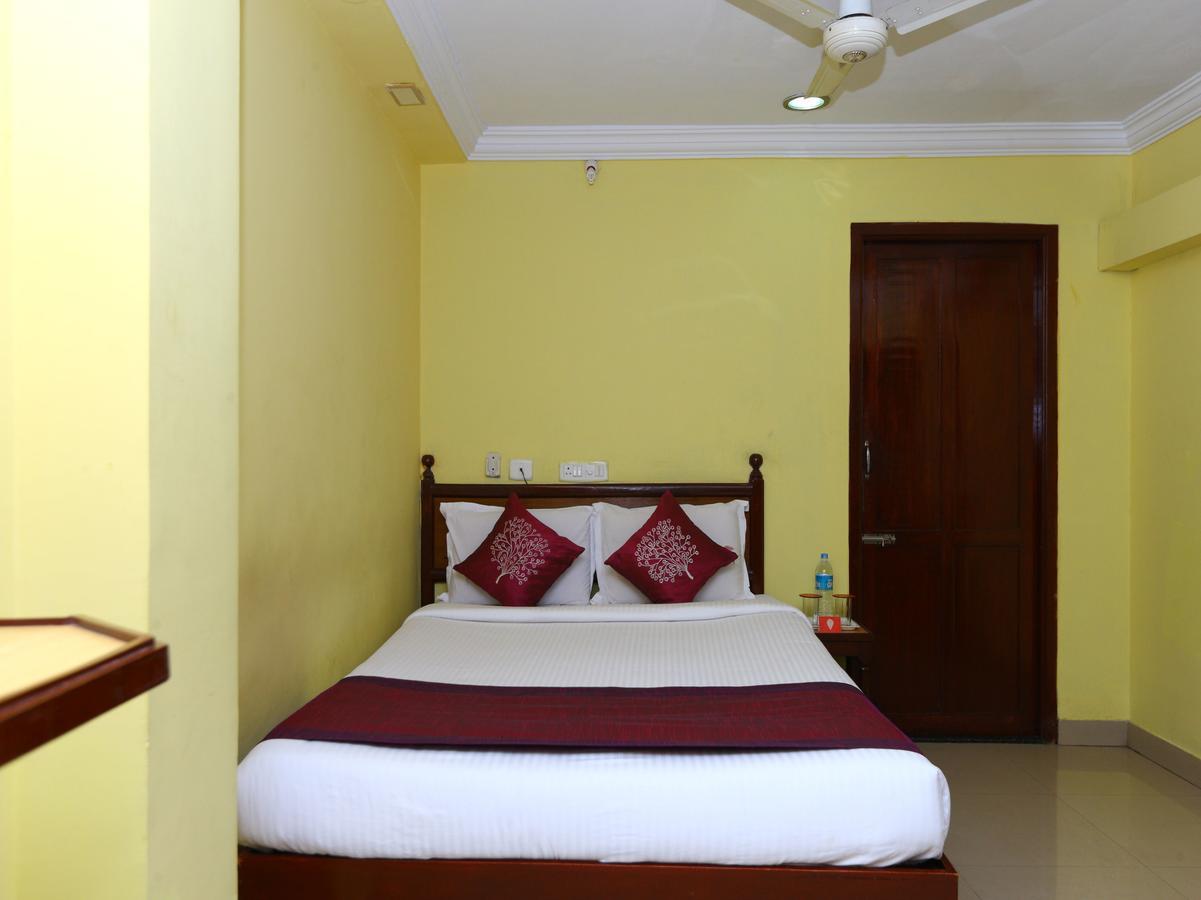 Oyo 9343 Jp Residency Hotell Pondicherry Exteriör bild