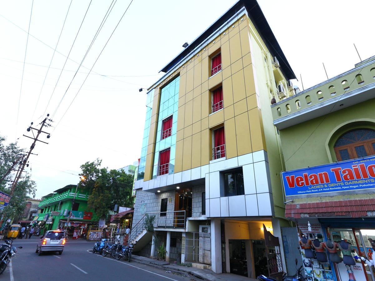Oyo 9343 Jp Residency Hotell Pondicherry Exteriör bild